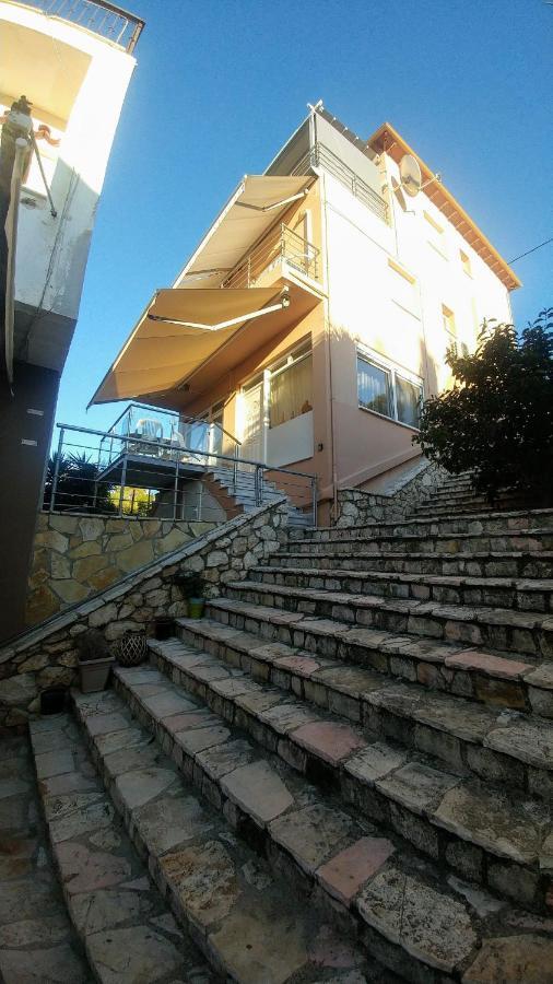 Family Apartment Dhervénion Exterior foto